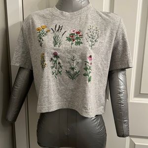 Colsie Cropped T-shirt, Size: Medium